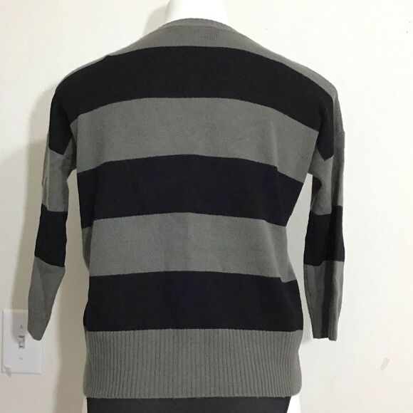 autumn cashmere Cashmere Sweater 3/4 Sleeve Pullover V-Neck Size Small - Picture 4 of 13